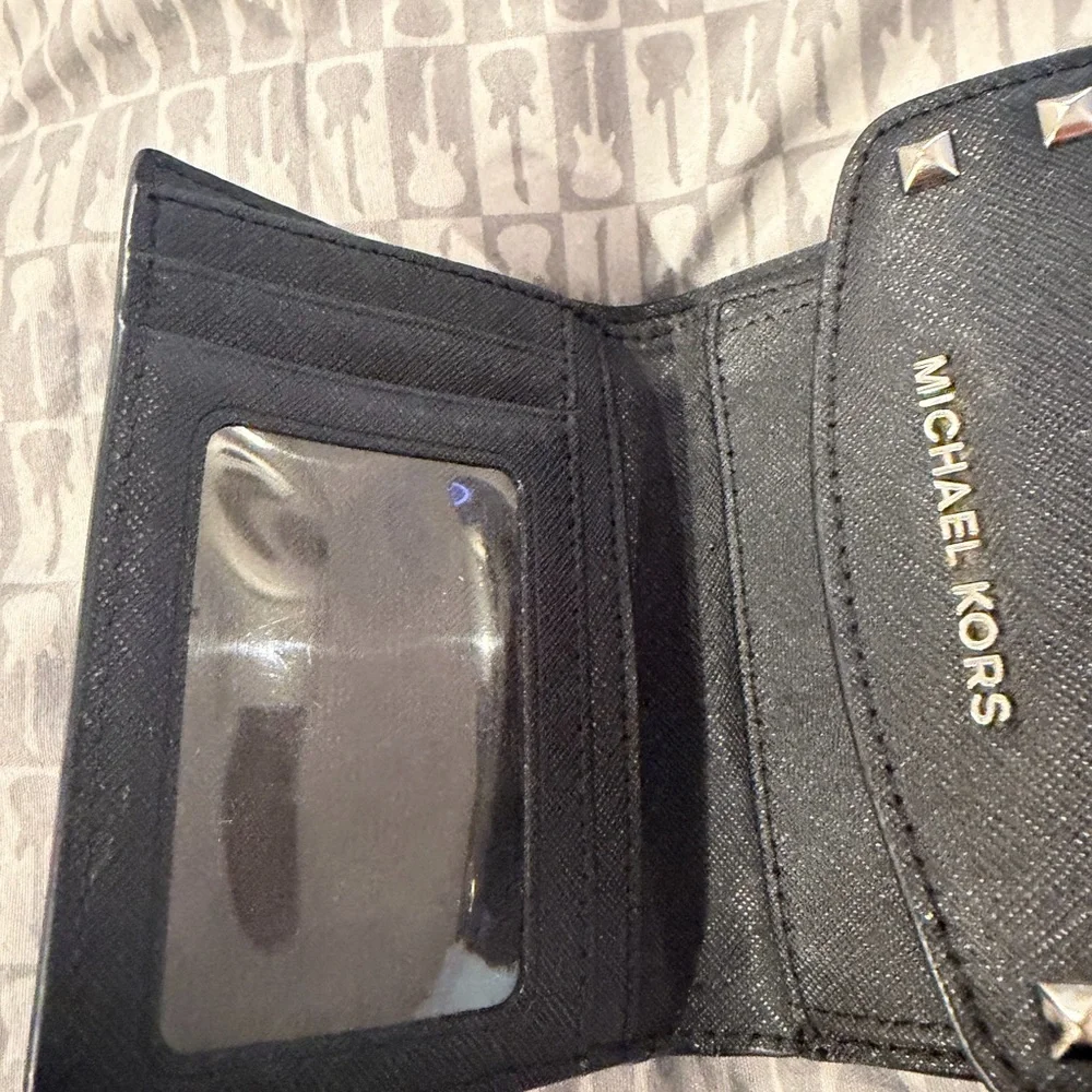 Michael Kors black saffiano leather studded wallet - Picture 4 of 4